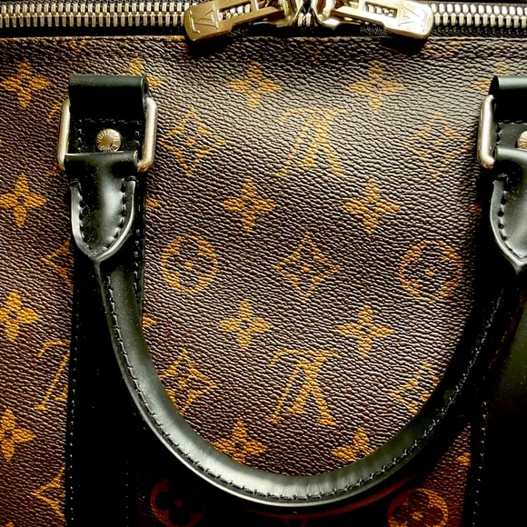 Never Used Louis Vuitton Keepall Bandouliere 55 in Monogram Macassar! - Picture 5 of 11
